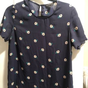 Summer blouse blue with flowers